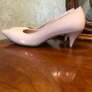 Genuine Italian Leather, size 7, very comfortable low heel pumps